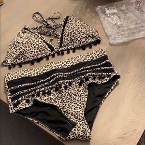 High waisted leopard bikini